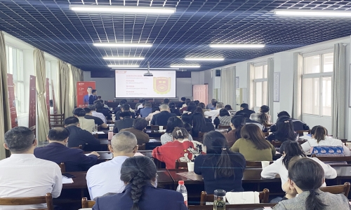 10.25日，企安甘晓烽老师受邀于浠水县《企业用工风险管控源